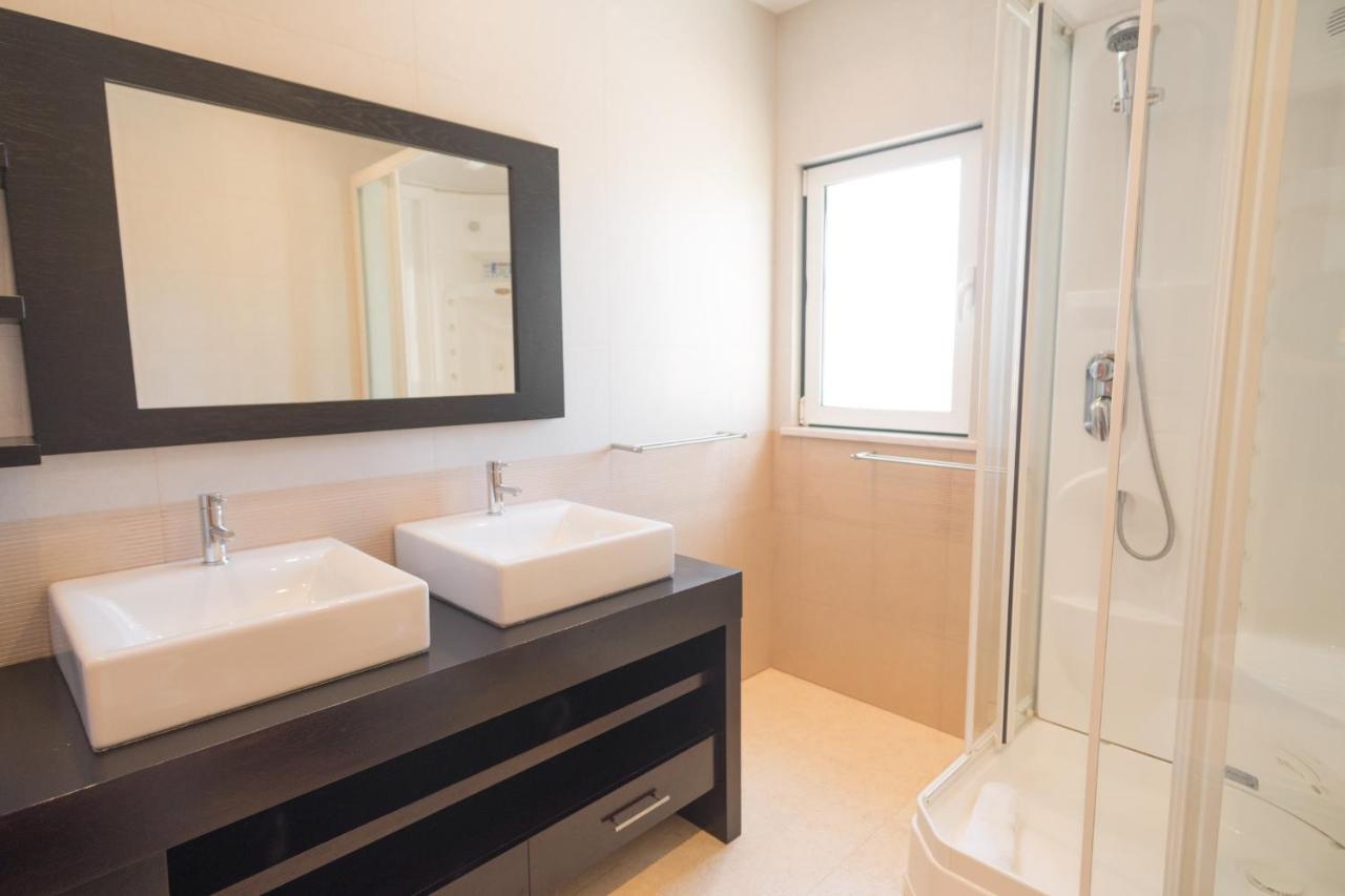 Villa Ria Rose, Alto da Ria 23 - jacuzzi&beach Alvor Exterior foto